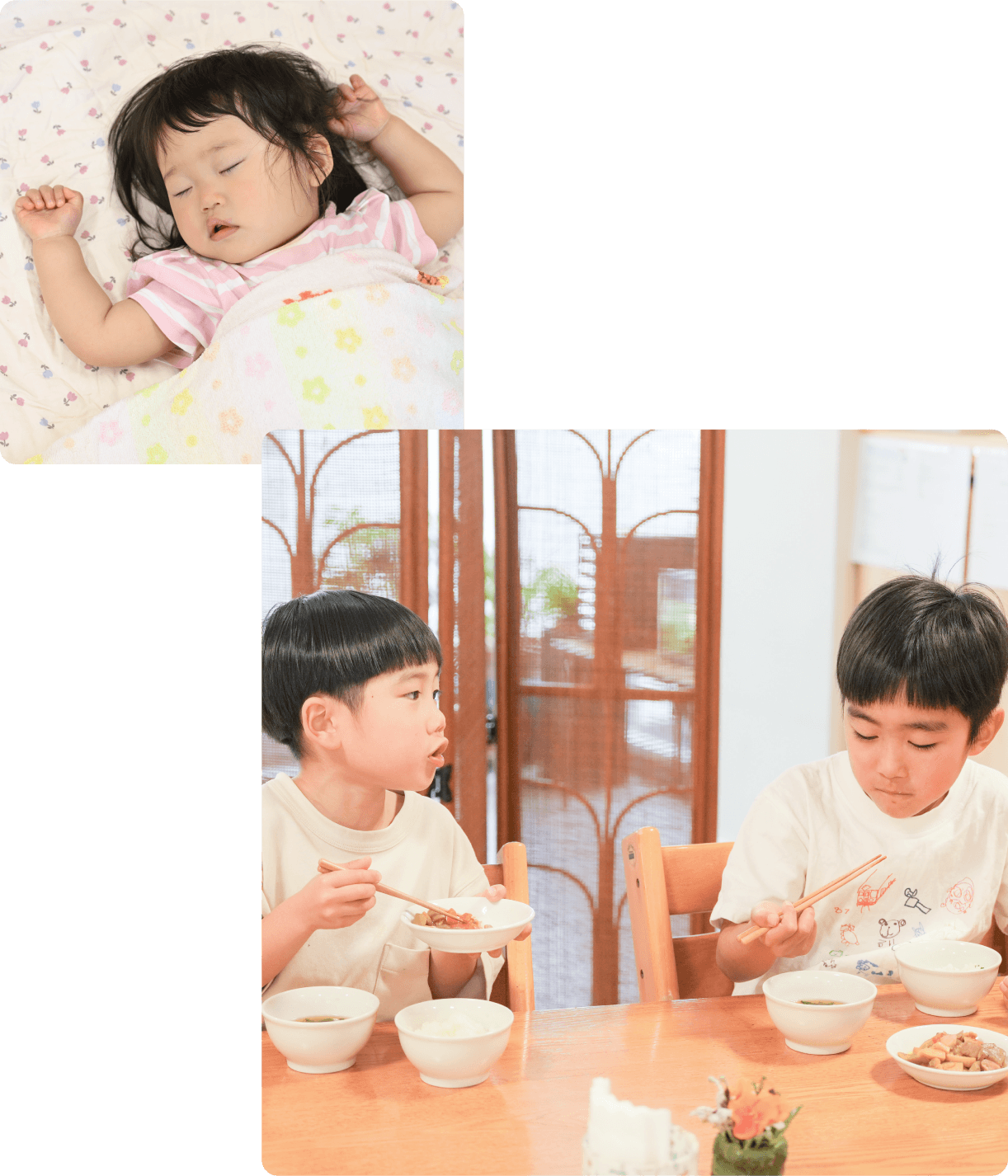 上：布団でバンザイのポーズをして、仰向けで眠る赤ちゃん。下：木製テーブルで、箸を使って食事をする2人の男の子。手前の男の子は話している。