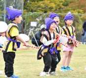 エイサーの衣装に身包む子どもたち